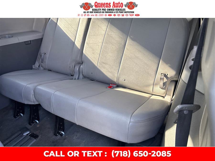 Used 2017 Toyota Sienna XLE image 43