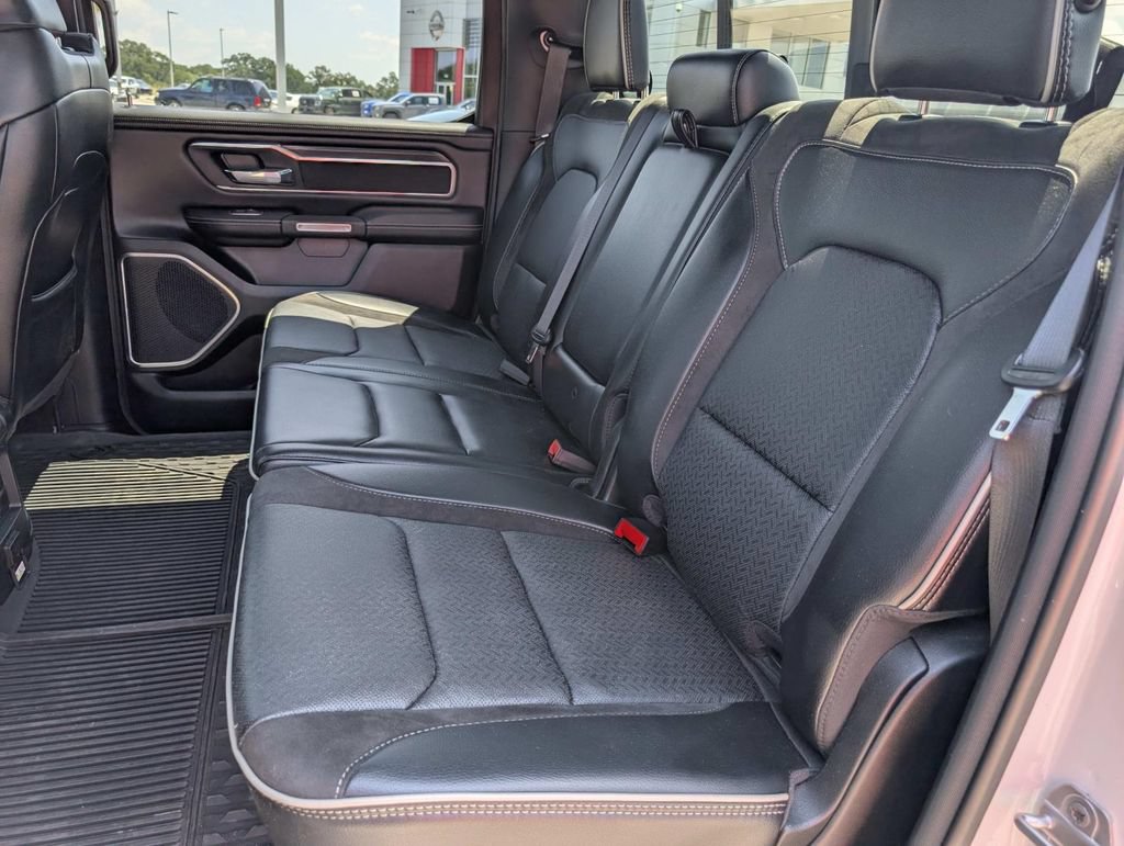 Used 2023 RAM 1500 Laramie AWD/4WD image 19