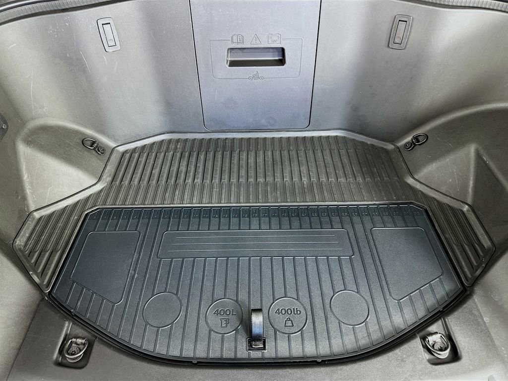 Used 2023 Ford F150 Lightning XLT image 37