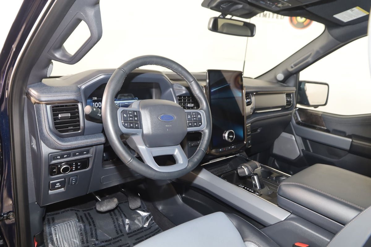 Used 2023 Ford F150 Lightning Lariat AWD/4WD image 27