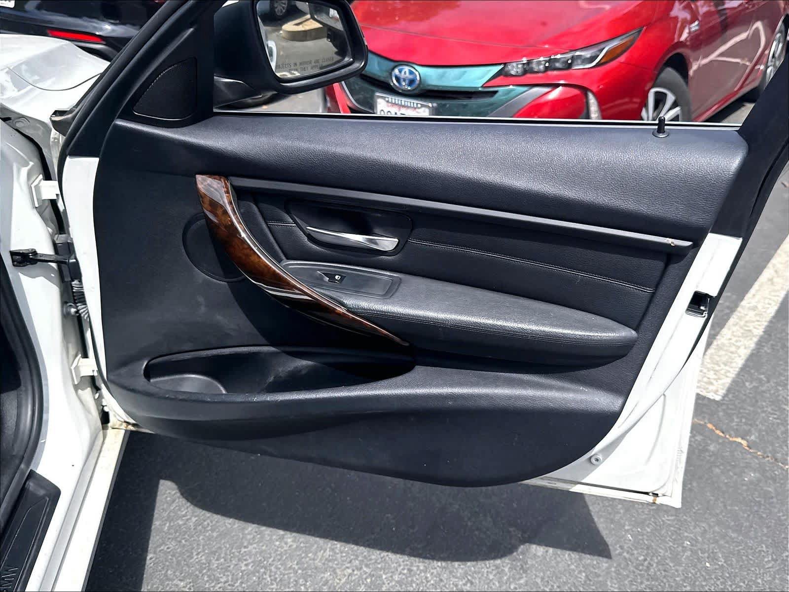 Used 2015 BMW 328i Sedan RWD image 28