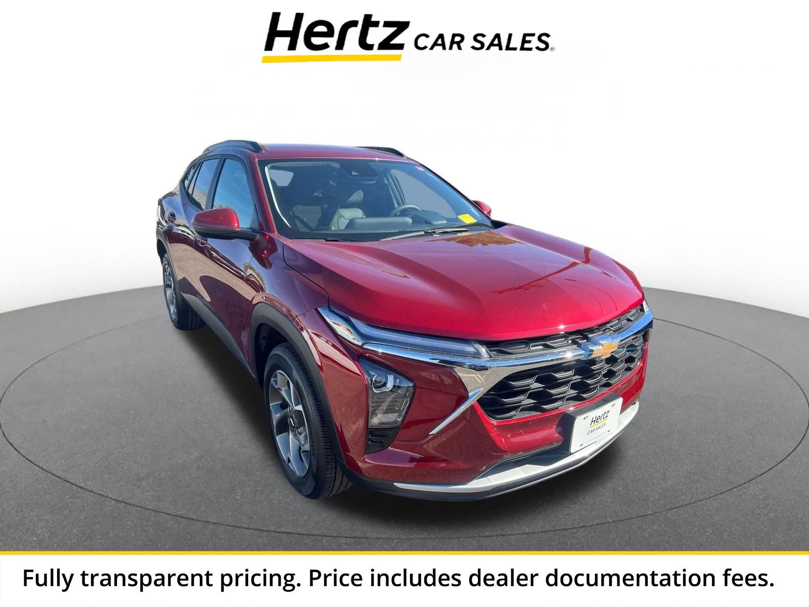 Used 2025 Chevrolet Trax LT FWD image 1
