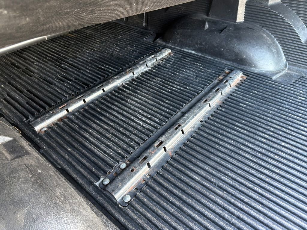 Used 2004 Dodge Ram 2500 Truck SLT image 36