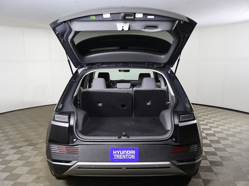 Used 2022 Hyundai Ioniq 5 SE w/ Cargo Package RWD image 15
