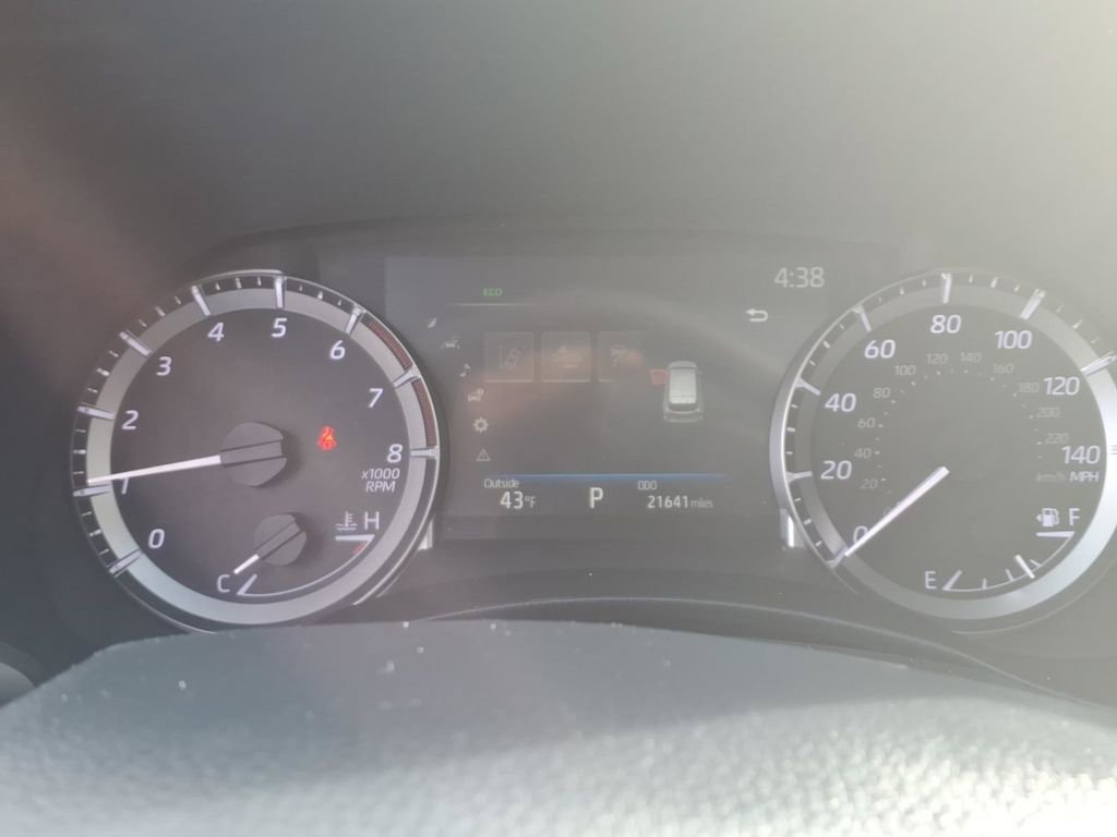 Certified 2024 Toyota Highlander XLE image 15