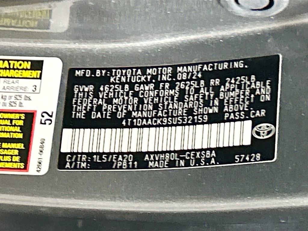 Used 2025 Toyota Camry SE FWD image 28