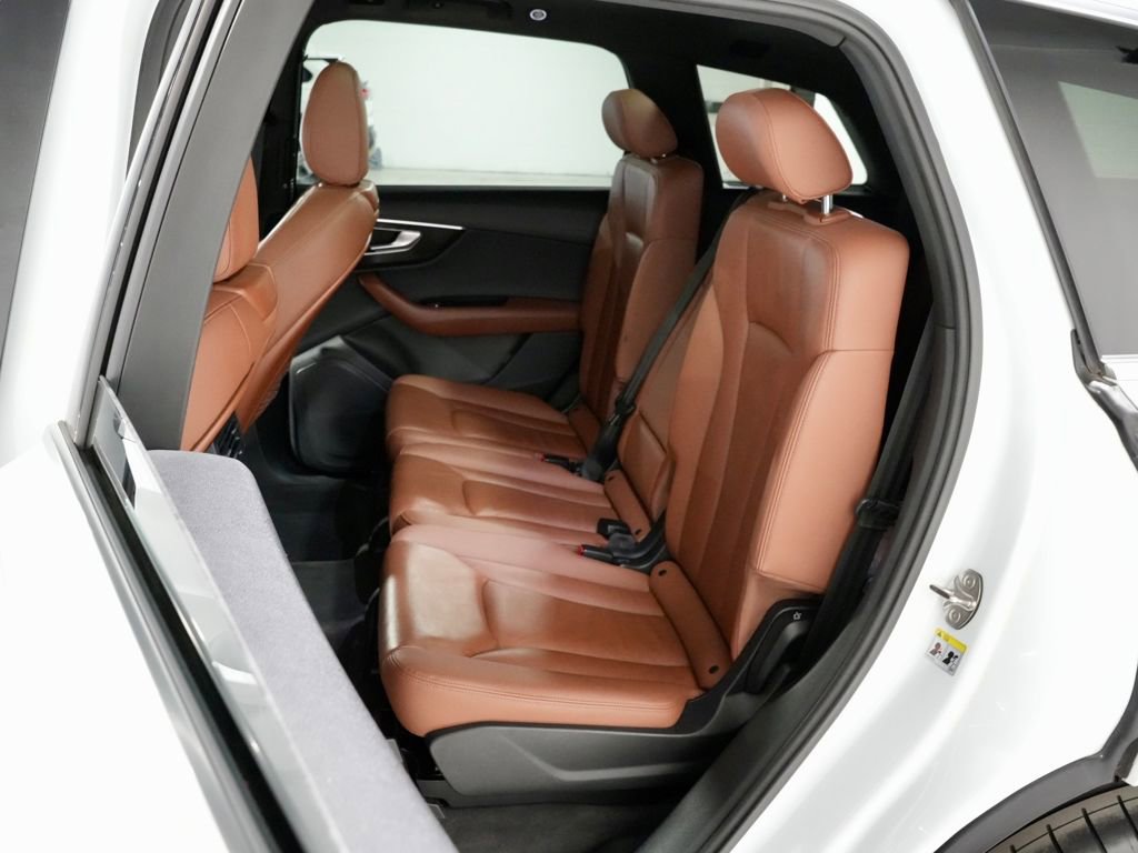 Used 2021 Audi Q7 3.0T Premium w/ Convenience Package image 29