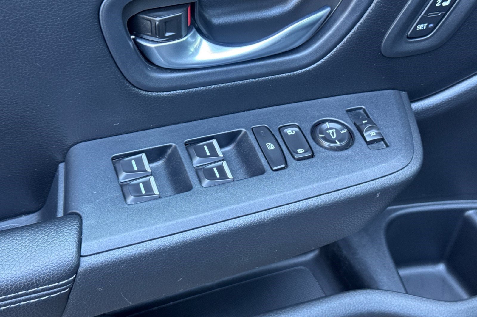 Certified 2025 Honda Pilot Touring image 14