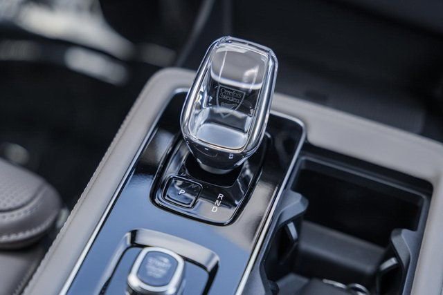 New 2026 Volvo XC90 B5 Ultra image 24