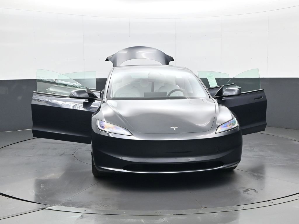 Used 2025 Tesla Model 3 Long Range image 34