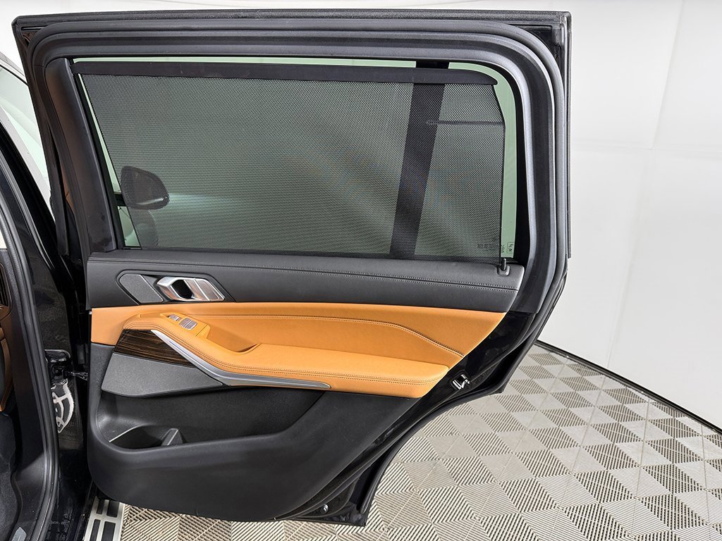 Used 2023 BMW X7 xDrive40i w/ Premium Package image 27