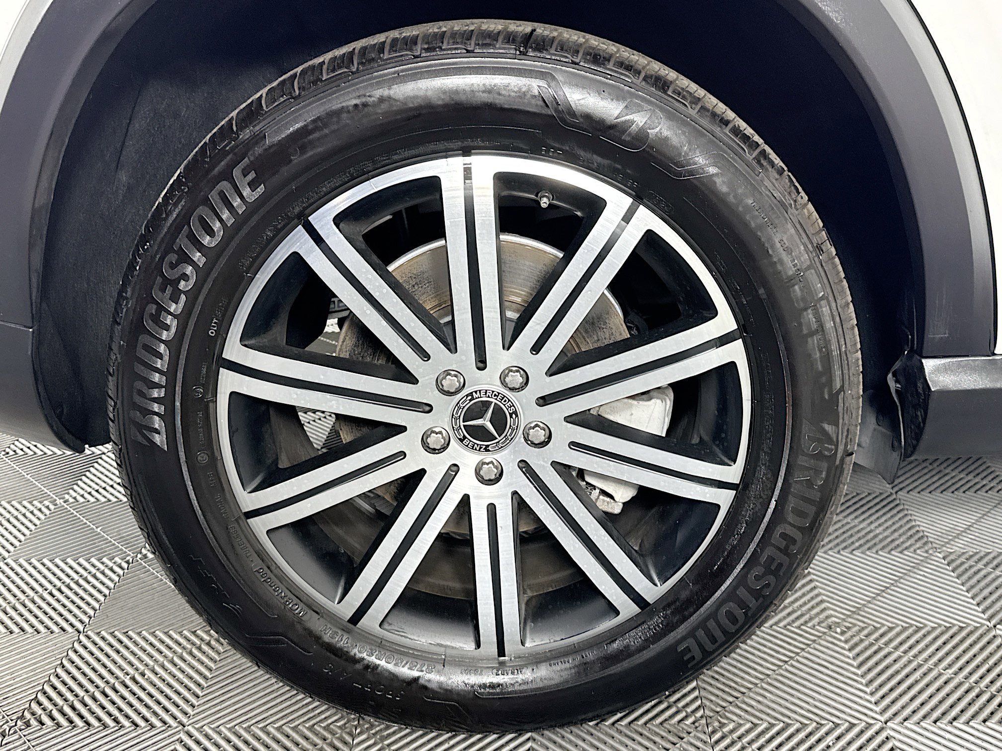 Used 2025 Mercedes-Benz GLE 450e 4MATIC image 31