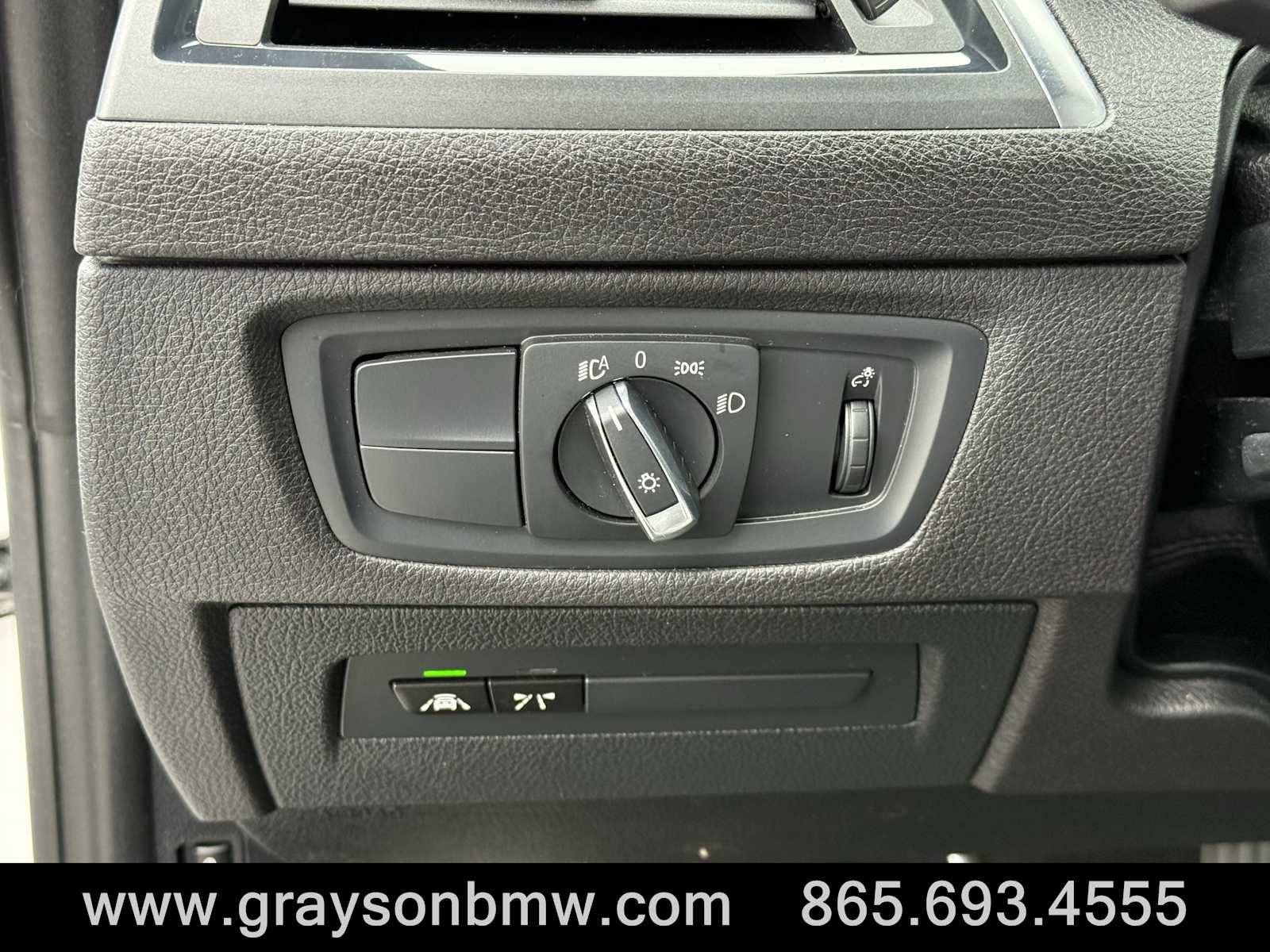 Used 2018 BMW M2 image 32