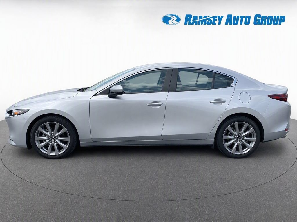 Used 2023 MAZDA MAZDA3 s FWD image 6
