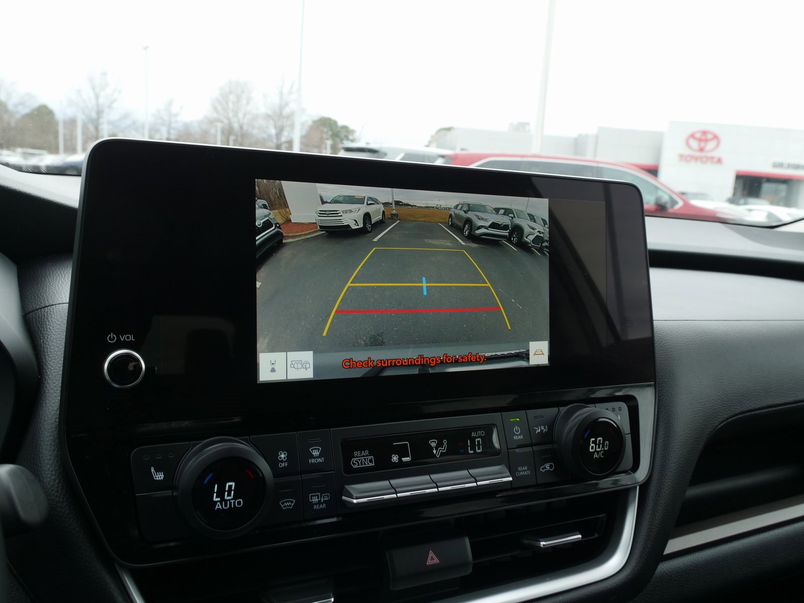 Used 2024 Toyota Grand Highlander XLE image 27