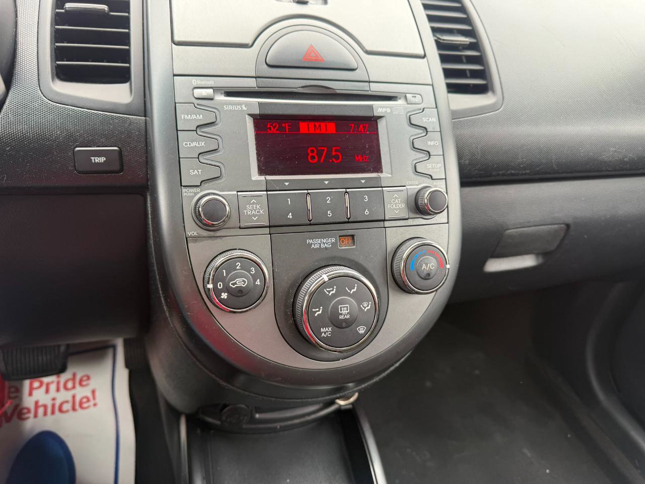 Used 2011 Kia Soul + w/ Audio Pkg image 18