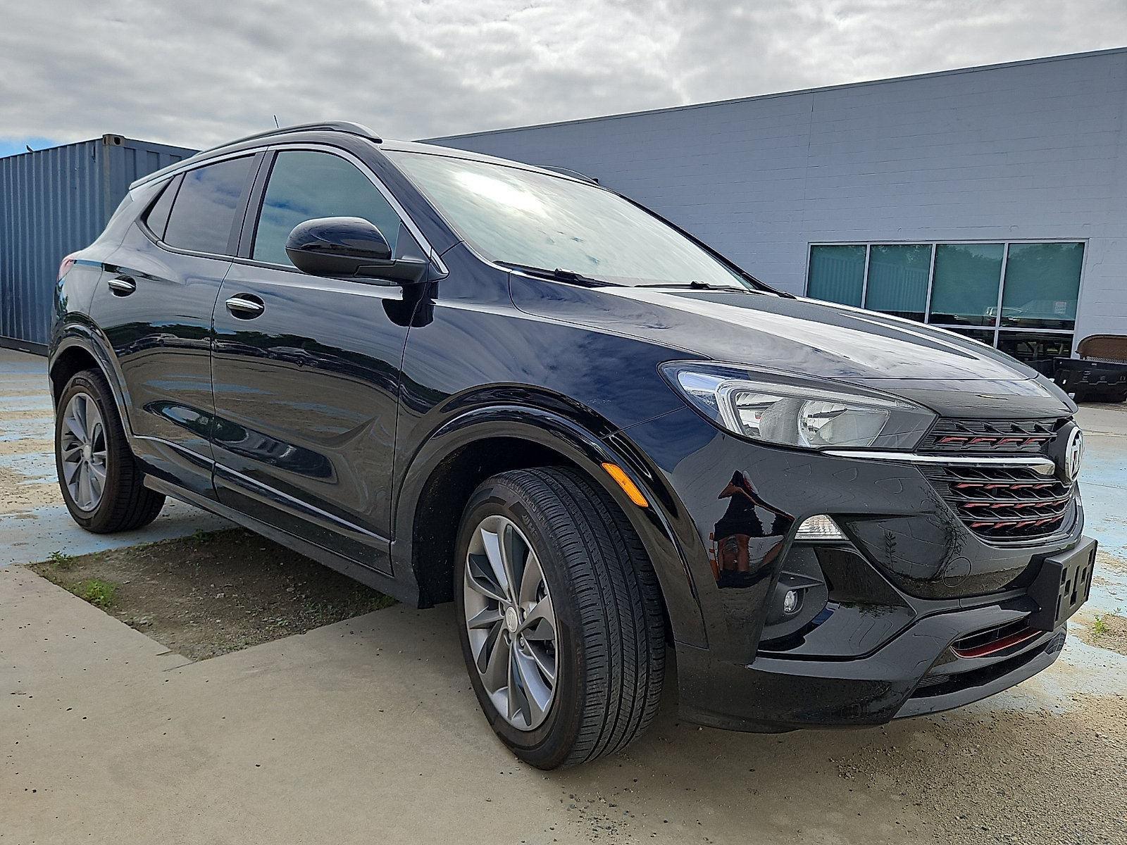 Used 2023 Buick Encore GX Select w/ Sport Touring Package FWD image 1