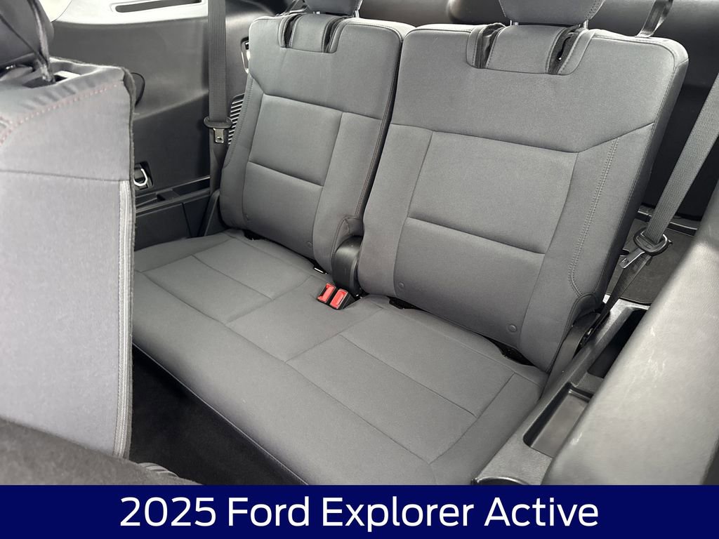 Used 2025 Ford Explorer Active image 16