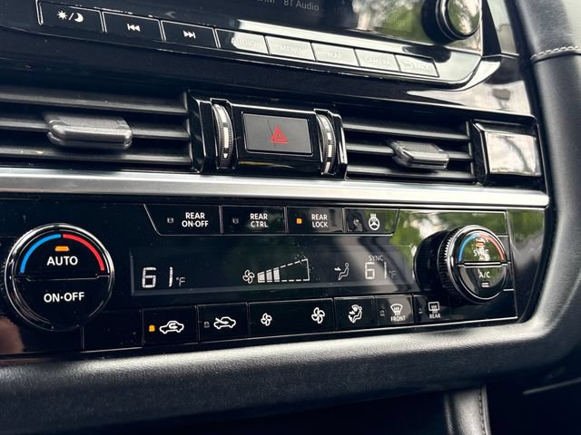 Used 2023 Nissan Pathfinder SL w/ Lighting Package (N92) AWD/4WD image 15