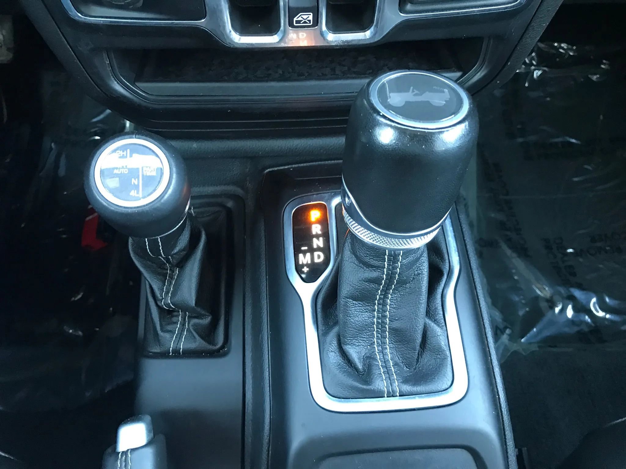 Used 2023 Jeep Wrangler Unlimited Sahara image 28