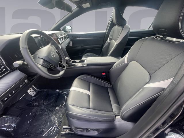 Used 2026 Toyota Camry SE image 10