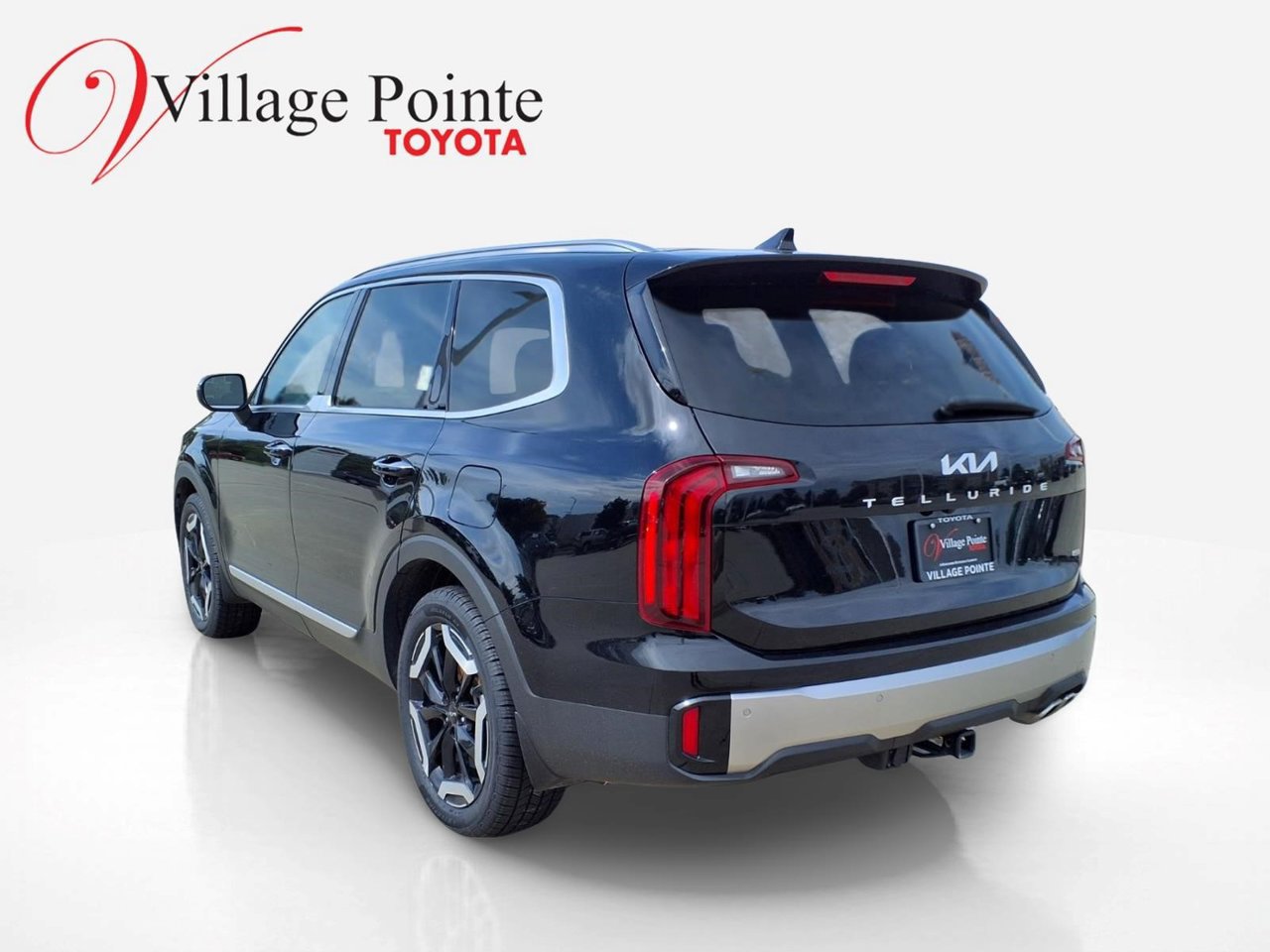 Used 2025 Kia Telluride S AWD/4WD image 3