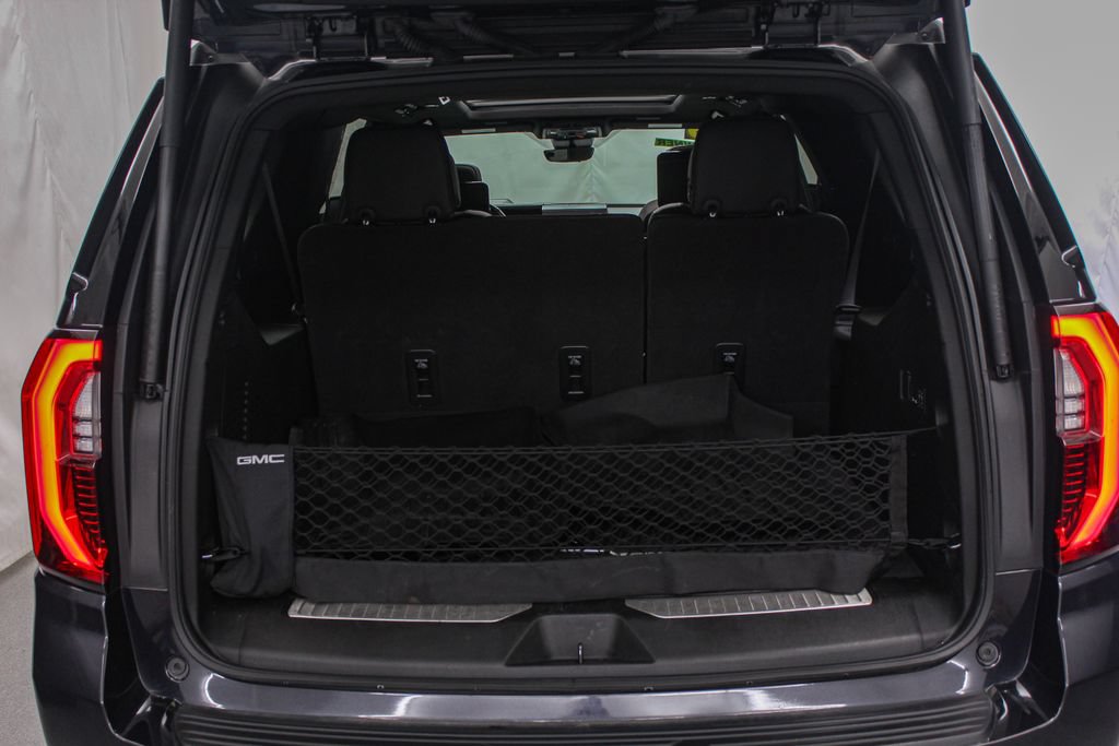 Used 2025 GMC Yukon XL Denali Ultimate AWD/4WD image 13