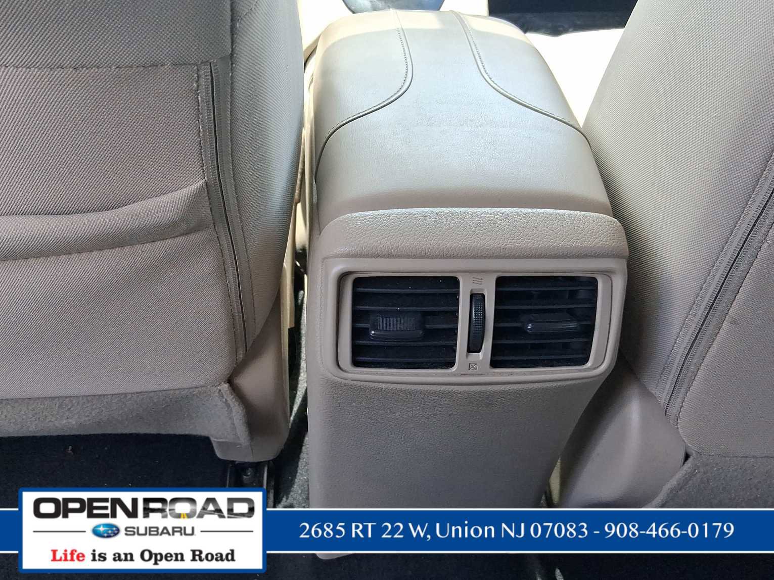 Used 2018 Nissan Rogue SV w/ Sun & Sound Touring Package image 11