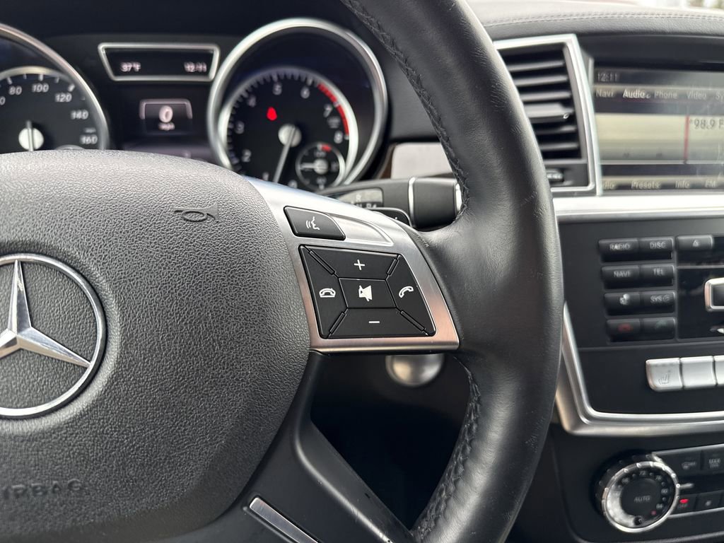 Used 2015 Mercedes-Benz GL 450 4MATIC image 22