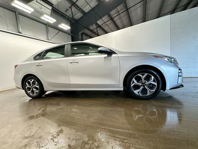Used 2019 Kia Forte LXS FWD image 3