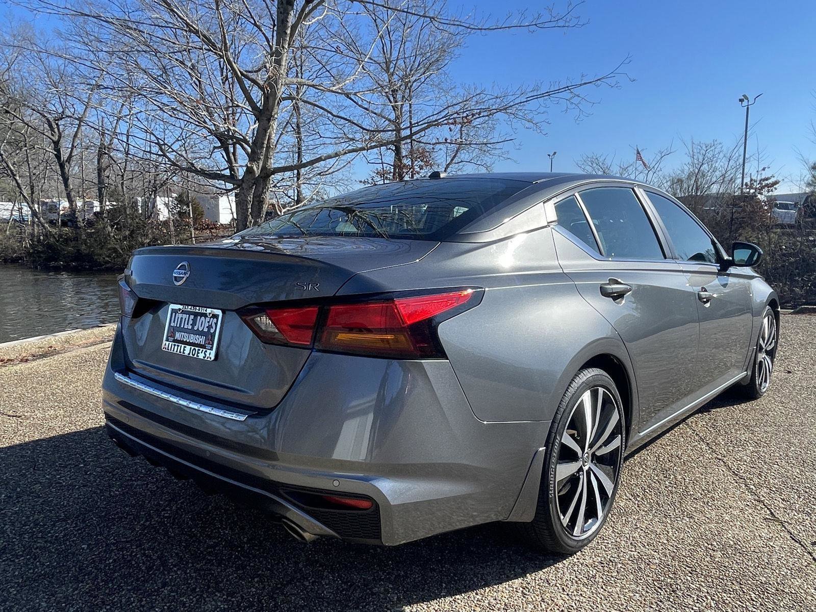 Used 2022 Nissan Altima 2.5 SR image 4