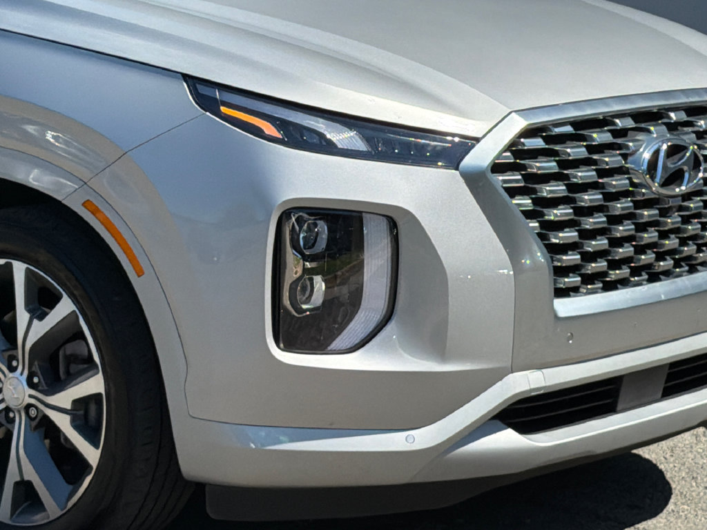 Used 2022 Hyundai Palisade Limited w/ Cargo Package AWD/4WD image 5