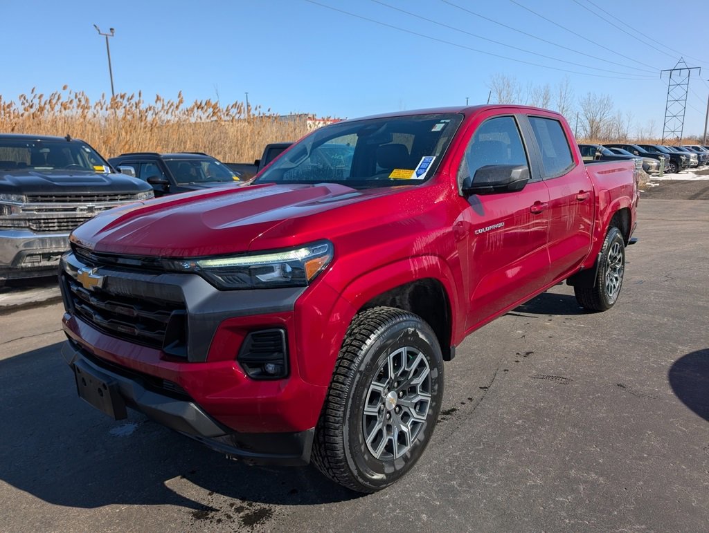 Used 2023 Chevrolet Colorado LT w/ LT Convenience Package III image 4