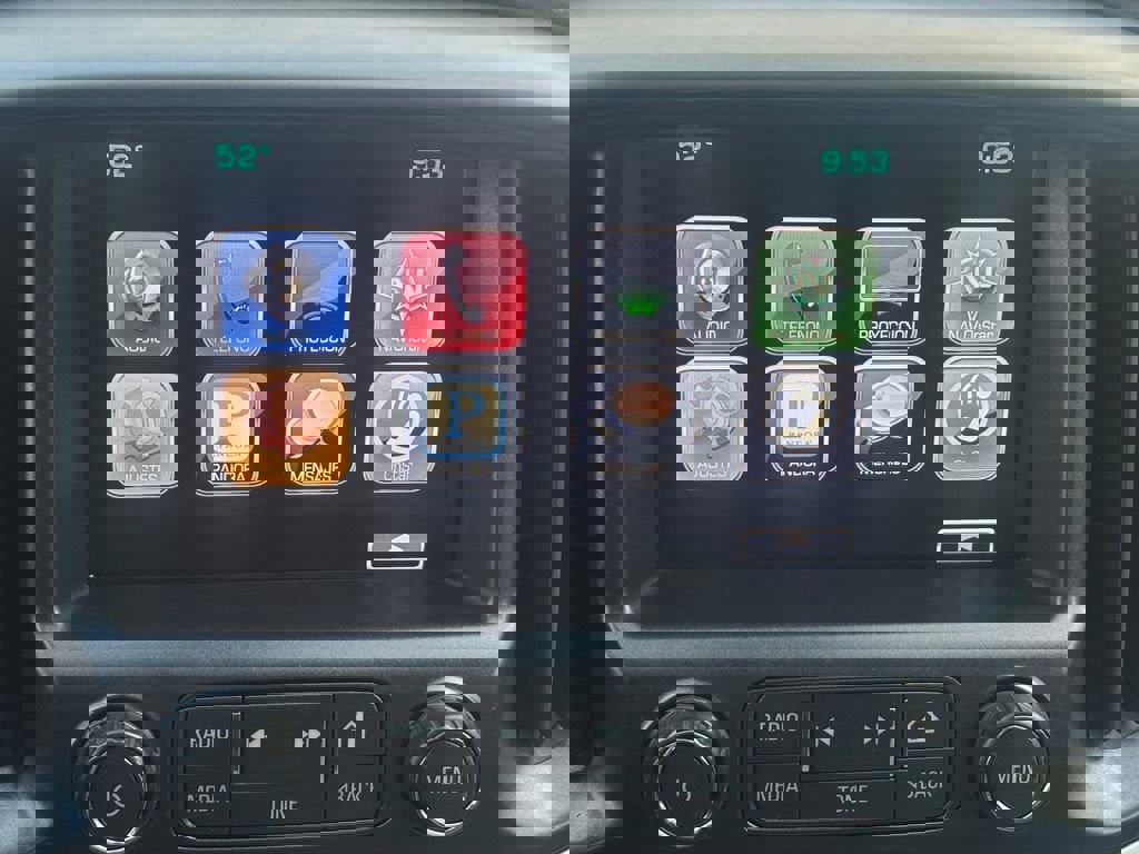 Used 2016 Chevrolet Colorado LT w/ LT Convenience Package AWD/4WD image 18