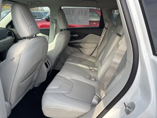Used 2021 Jeep Cherokee Latitude Lux AWD/4WD image 18