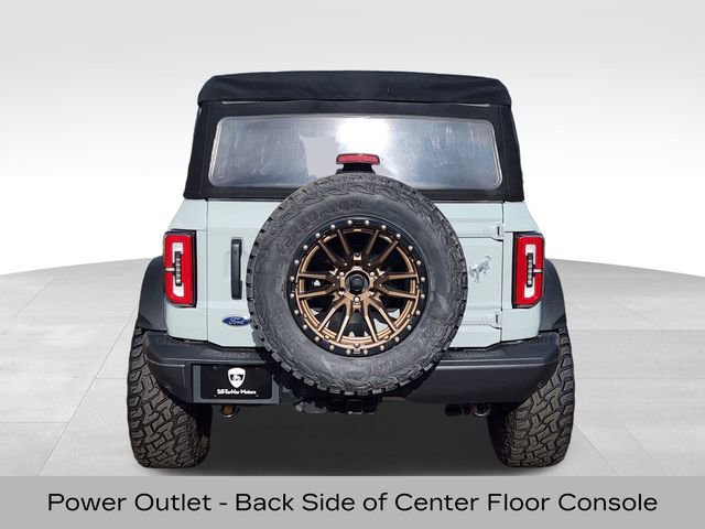 Used 2021 Ford Bronco Badlands image 9