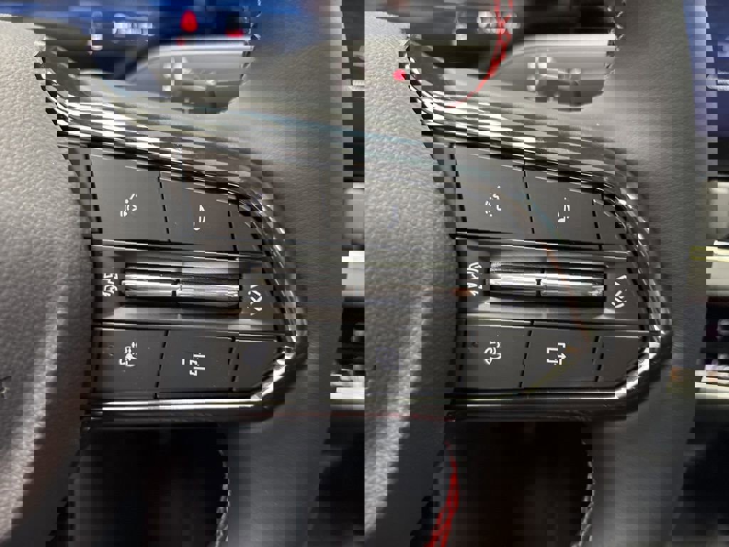 New 2026 Chevrolet Equinox RS w/ Convenience Package III image 39