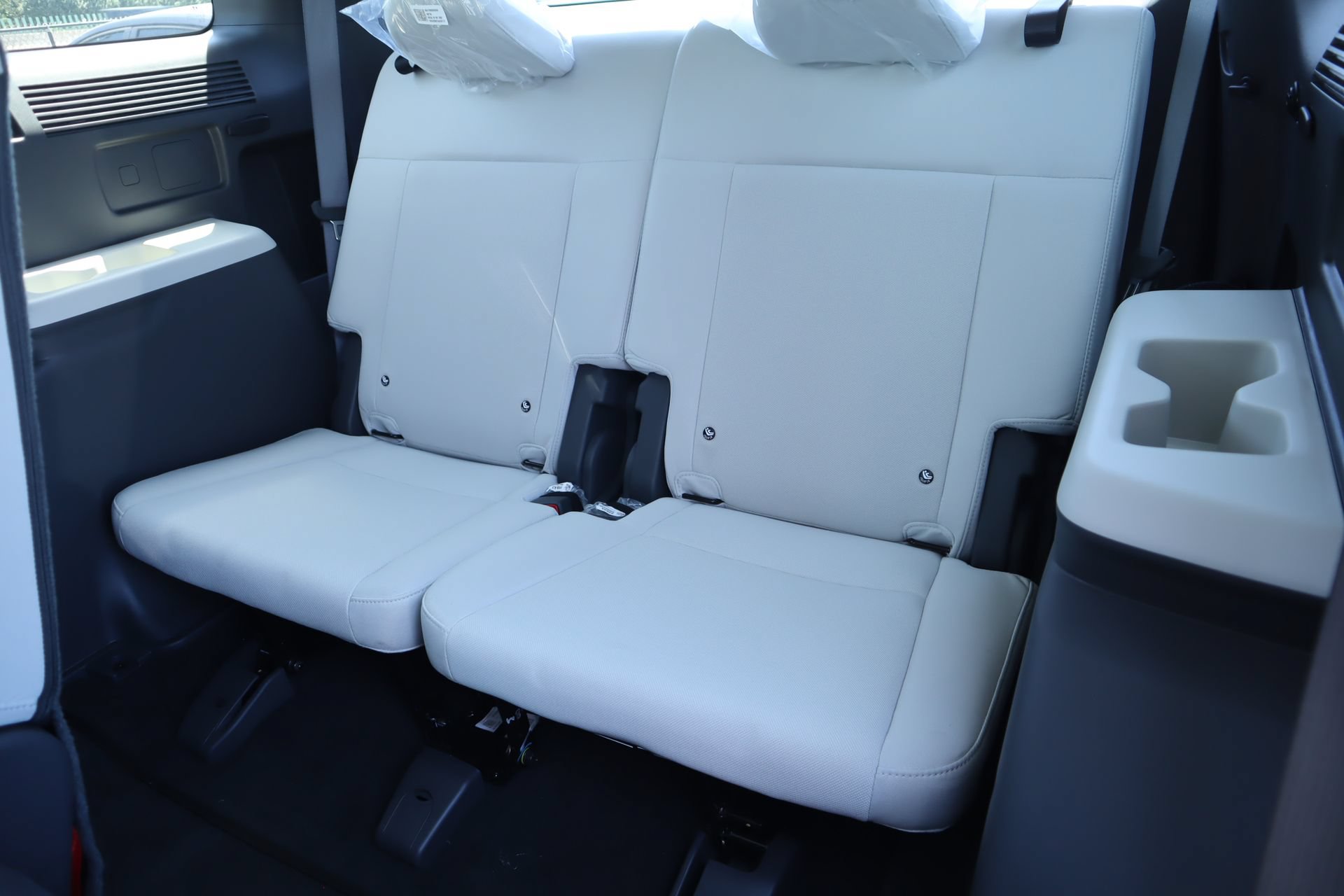 New 2026 Hyundai Santa Fe SE FWD image 11