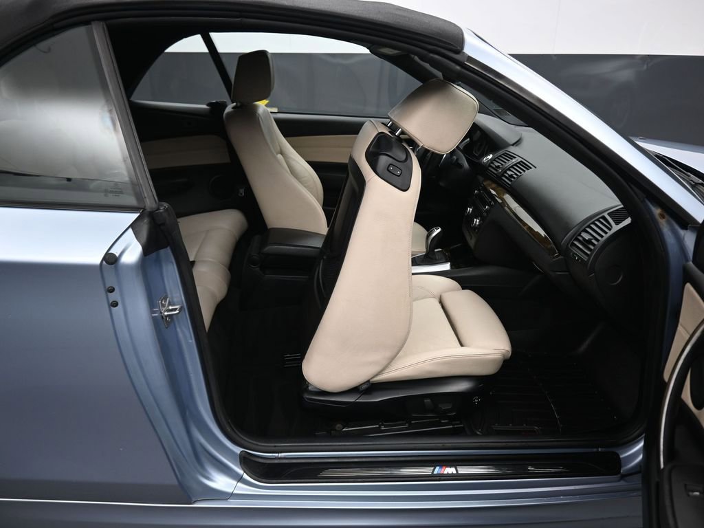Used 2012 BMW 135i Convertible image 34