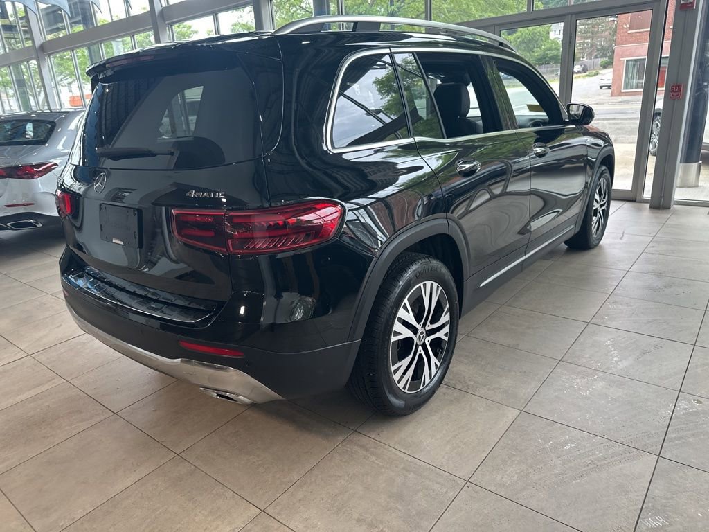 Certified 2024 Mercedes-Benz GLB 250 4MATIC image 7