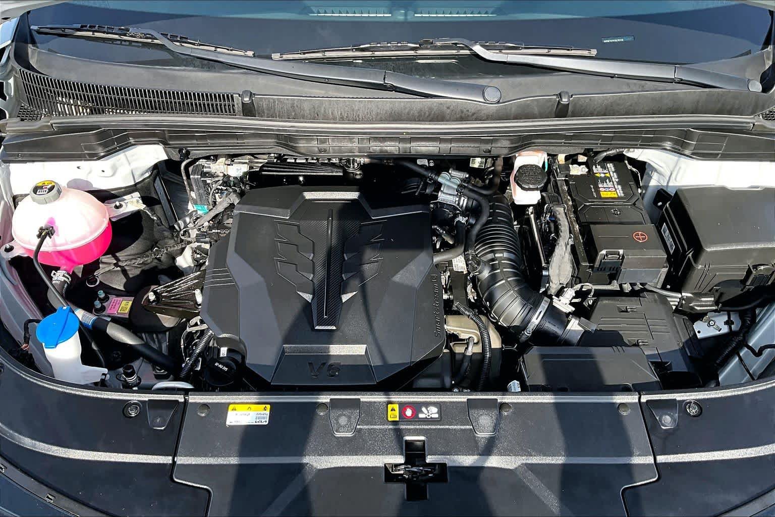 Certified 2025 Kia Carnival SX Prestige FWD image 32