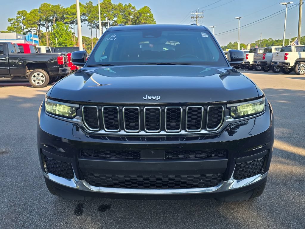 Used 2022 Jeep Grand Cherokee L Laredo w/ Luxury Tech Group I RWD image 8