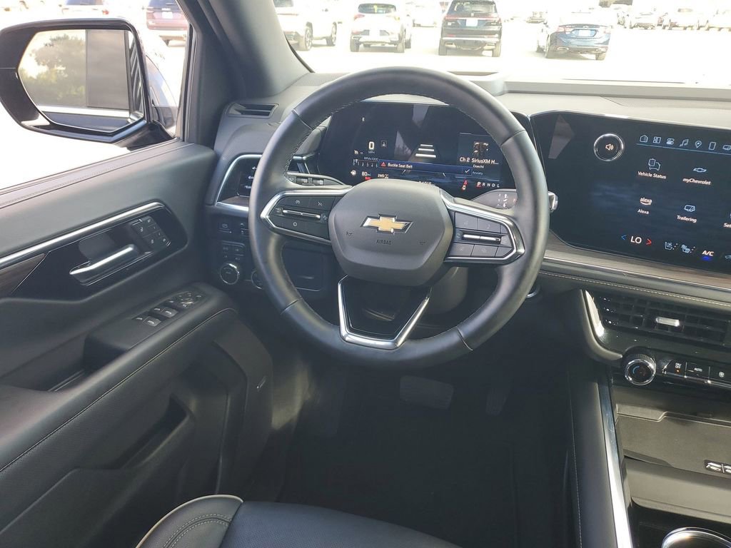 Certified 2025 Chevrolet Suburban Premier image 25