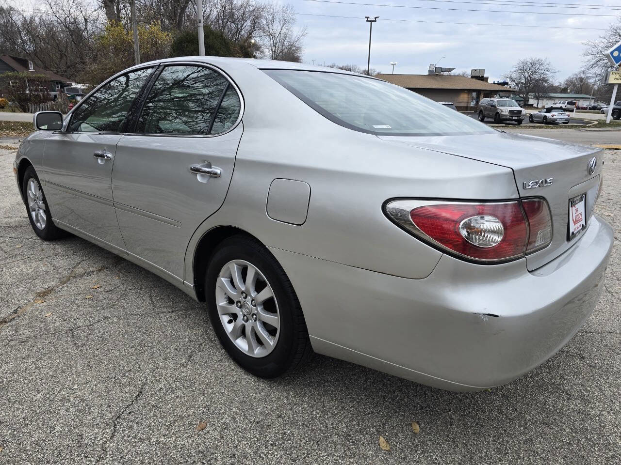Used 2002 Lexus ES 330 Base 4dr Sedan image 4