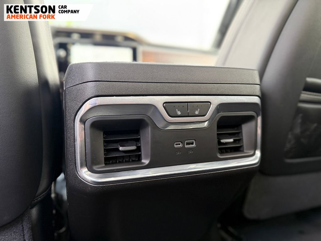 Used 2025 GMC Sierra 3500 Denali Ultimate AWD/4WD image 40