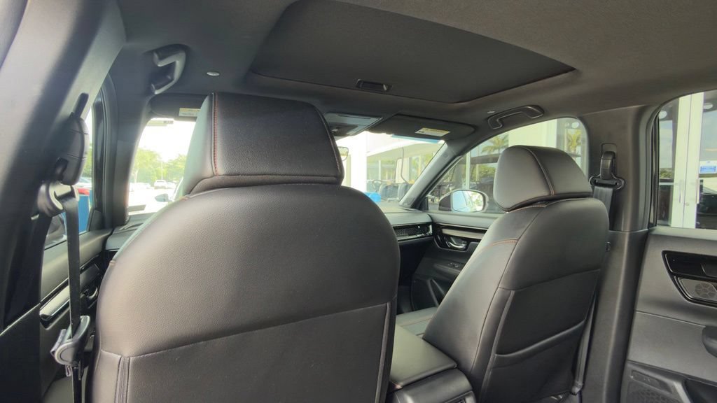 Certified 2026 Honda CR-V Sport Touring image 8