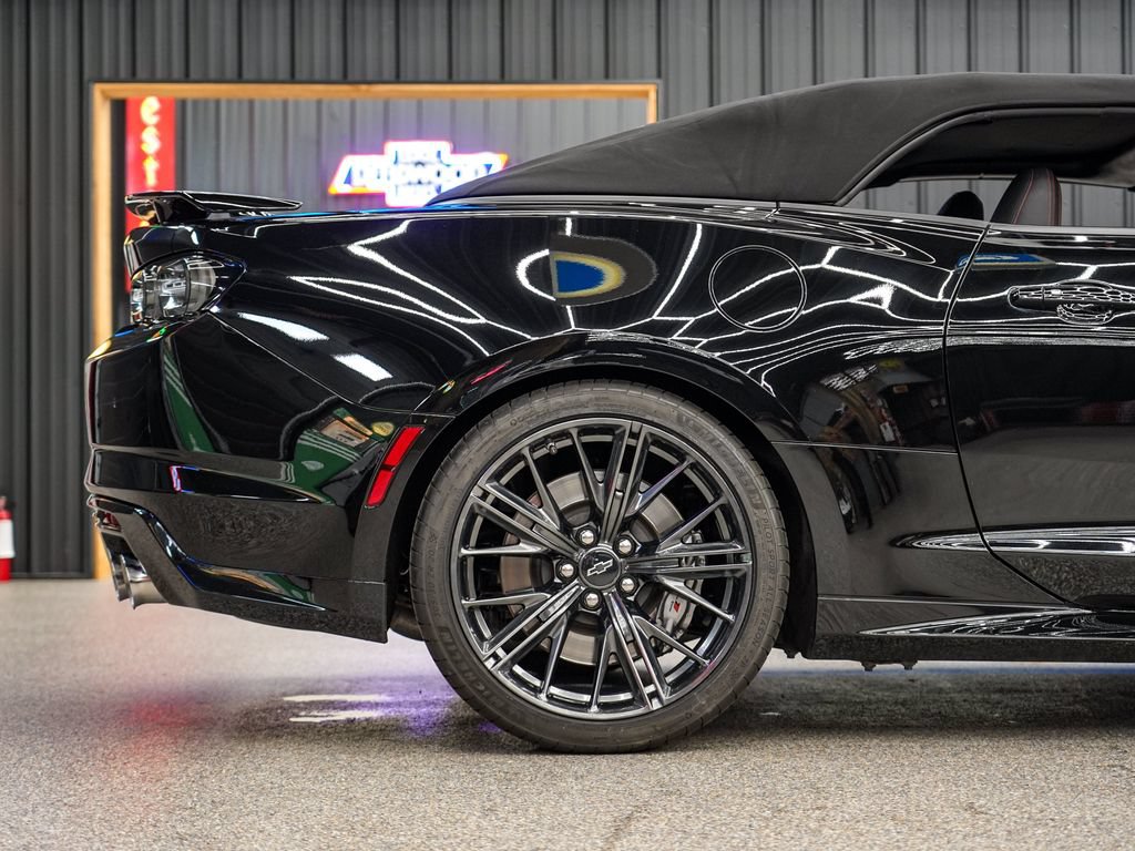 Used 2023 Chevrolet Camaro ZL1 RWD image 28