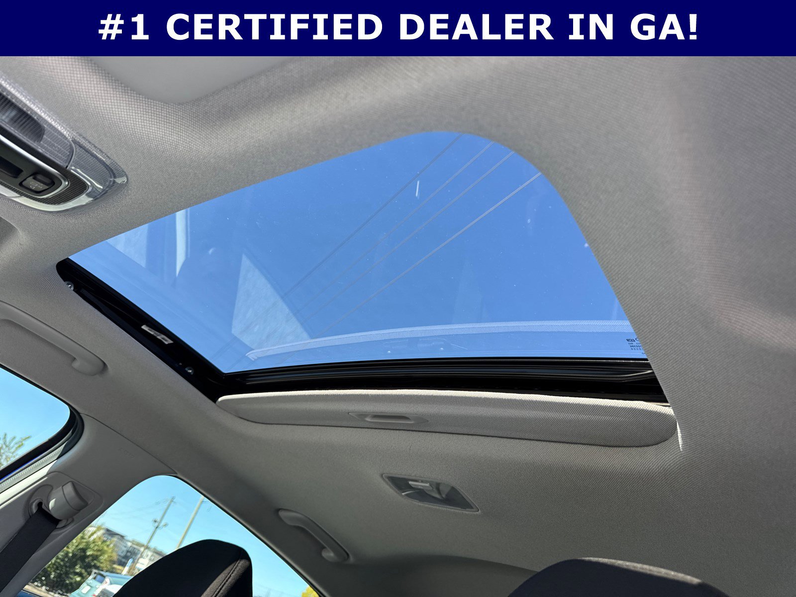 Certified 2025 Hyundai Elantra SEL image 32