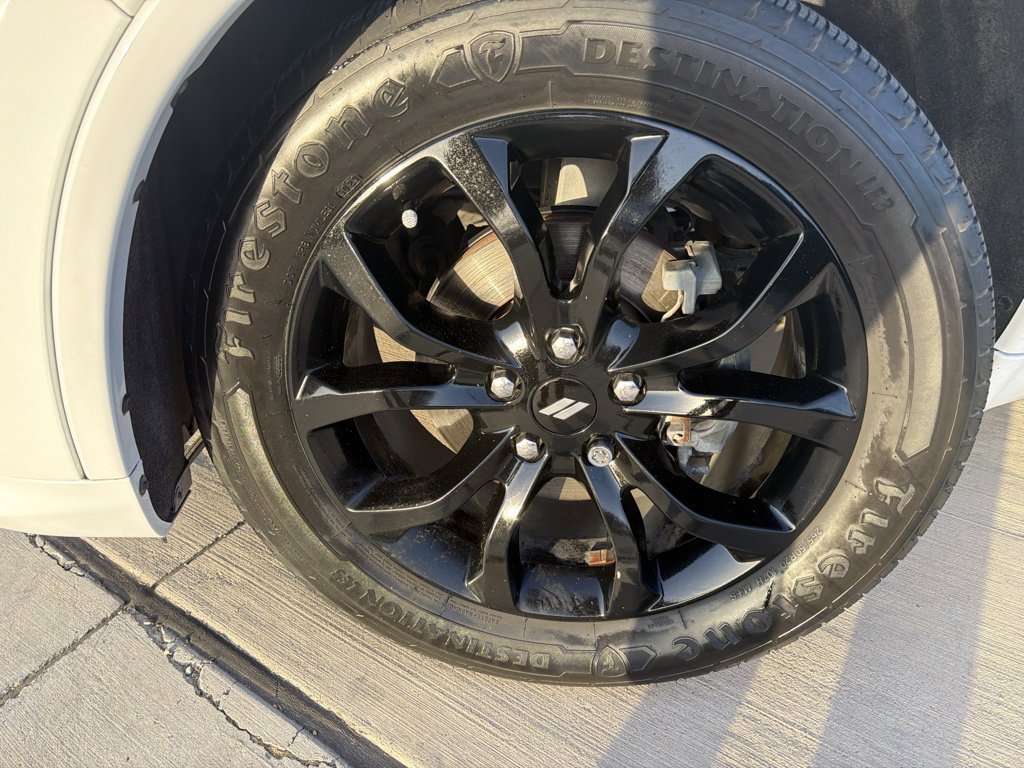 Used 2020 Dodge Durango GT w/ Blacktop Package RWD image 2