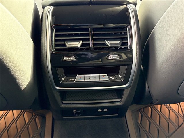 Used 2026 BMW X5 xDrive40i w/ M Sport Package image 24
